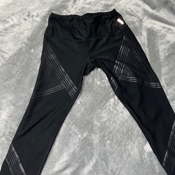 LEGGINGS ON SALE! 🖤 - Picture 4 of 13